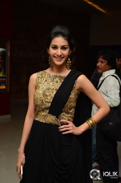 Amyra-Dastur-at-Anekudu-Movie-Audio-Launch